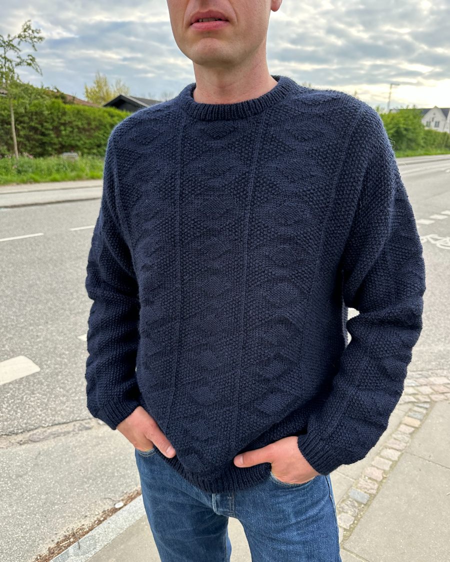 PetiteKnit Ester Sweater Man