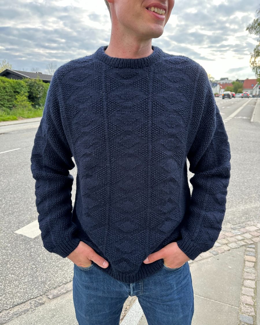 PetiteKnit Ester Sweater Man