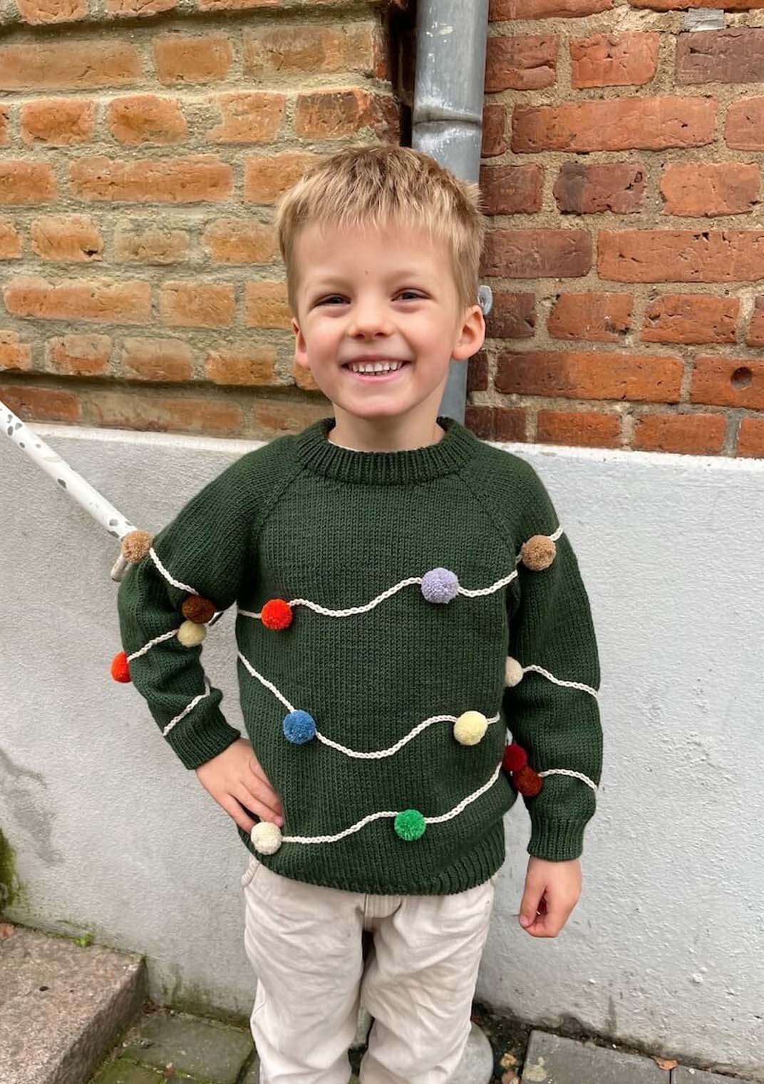 PetiteKnit Let`s Christmas Sweater