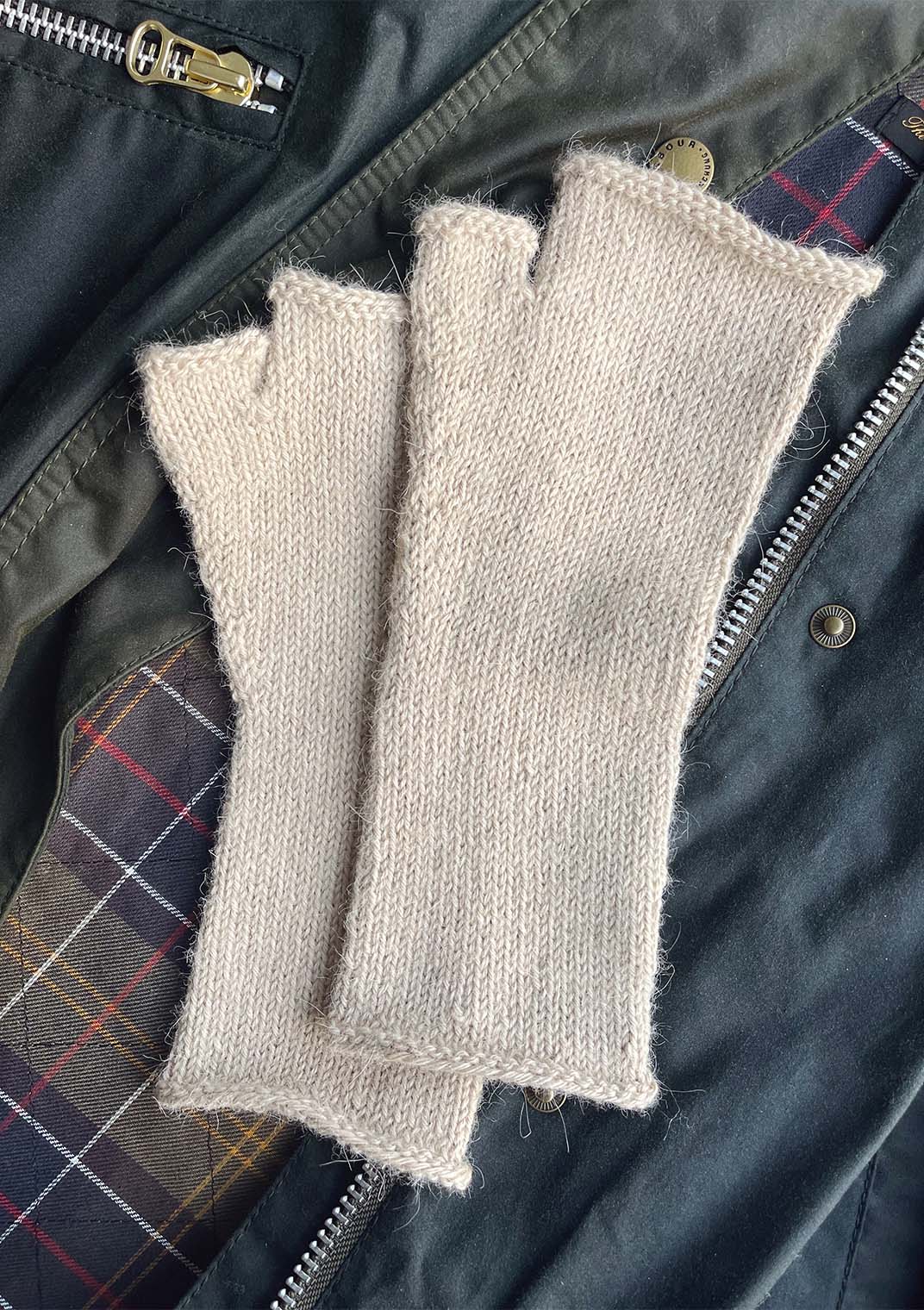 PetiteKnit Penny Gloves